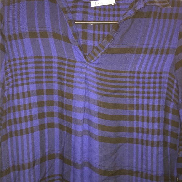 Blue plaid blouse size s - Picture 3 of 4
